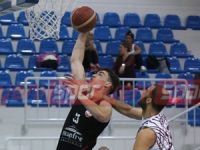 İlk finalist YDÜ: 87-80