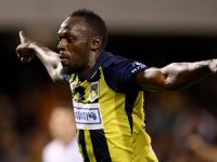 Bolt ilk gollerini attı