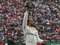 Hamilton beşler kulübünde