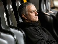 Mourinho kovuldu