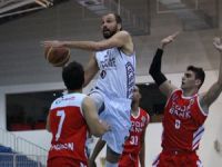 YDÜ fire vermedi: 76-71