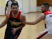 Son yarı finalist GAÜ: 66-52