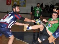 Hentbolda büyükler sahne alıyor