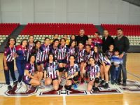 U17’de şampiyon UKÜ