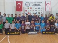 Badmintonda YDÜ üstünlüğü