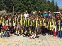 Türkmenköylü küçüklere F.Bahçe forması