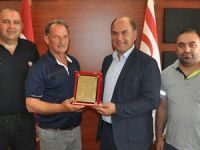 Mesarya Darts Birliği’nden Karavezirler’e ziyaret