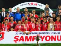 U15’te şampiyon Baf