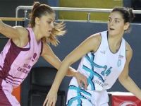 YDÜ ile Girne karşılaşıyor