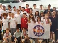 Kulaçlar Atatürk anısına atıldı