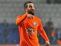 Başakşehir'de Arda Turan ile yollar ayrıldı