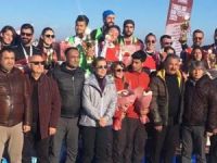 Merve Mersin’de karın zirvesinde