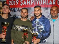 Şampiyonlar ödüllerini aldı