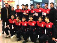 Yıldızlarımız alkışlarla karşılandı