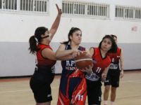 GAÜ’den farklı bir galibiyet daha: 63-25