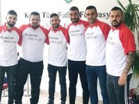 Akçay'dan 6 imza