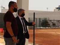 Duvar ve çevre teller yenilendi
