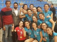 Genç kızların şampiyonu Çamlık
