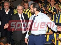 Aziz Yıldırım final için geldi