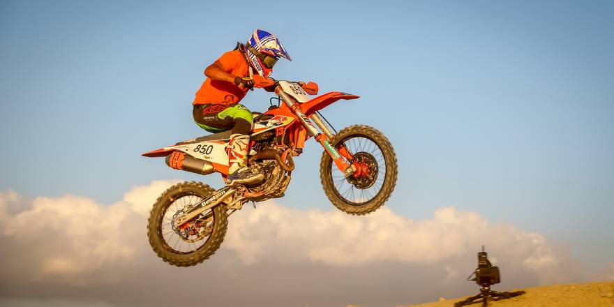 Aya’da Motokros heyecanı yaşandı