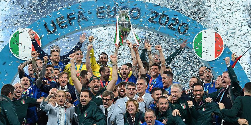 Avrupa Şampiyonu İtalya...