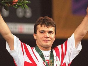 Naim Süleymanoğlu, hayatını kaybetti