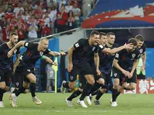 Tarihi maçta tur Hırvatistan'ın