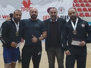 Bir Türkiye rekoru, iki madalya