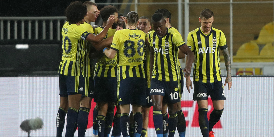 Fenerbahçe derbi öncesi iç sahada performansını arttırdı
