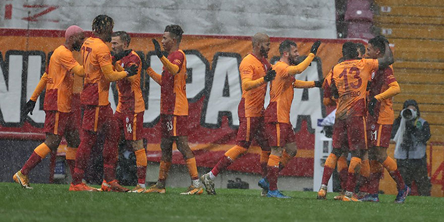 Galatasaray, liderliği bırakmadı: 2-1