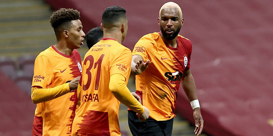Galatasaray kan kaybetmeye devam ediyor