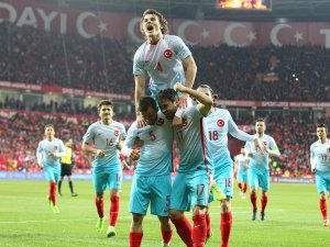 Türkiye gençleriyle güldü: 3-1