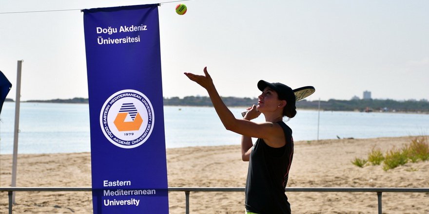 KKTF DAÜ Cup Plaj Tenisi Turnuvası başladı