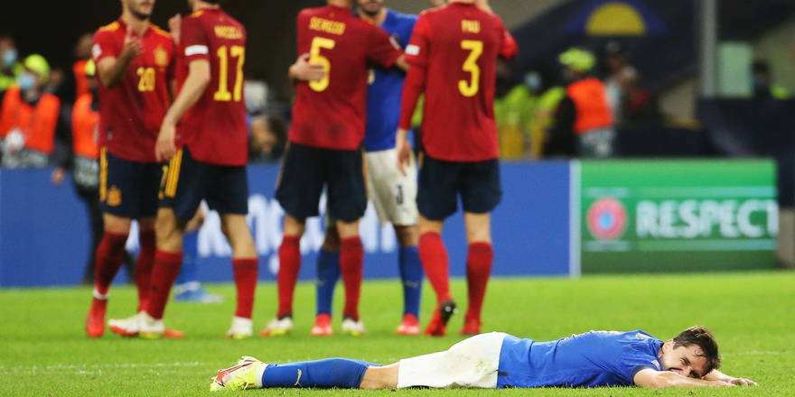 İtalya’nın 37 maçlık serisini İspanya bitirdi