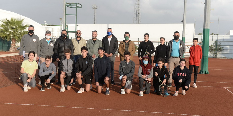 Tenisçiler KTSYD Kupası için mücadele ediyor