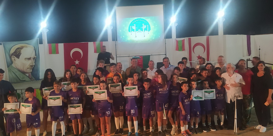 Mormenekşe Futbol Akademi Onur Gecesi yapıldı
