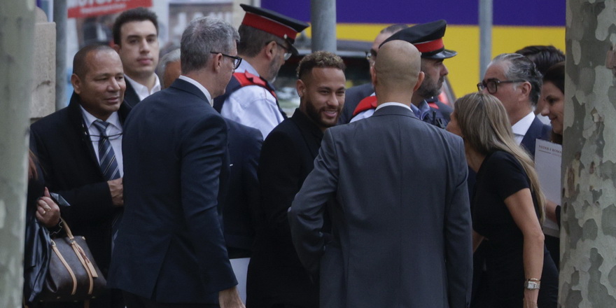 Neymar, transferinde usulsüzlük nedeniyle mahkemede