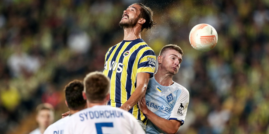 Fenerbahçe liderlik, Trabzonspor tur peşinde
