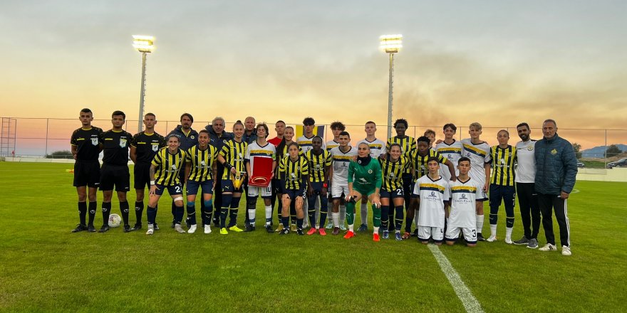 Fenerbahçe ile DTB U15 takımı hazırlık maçında buluştu