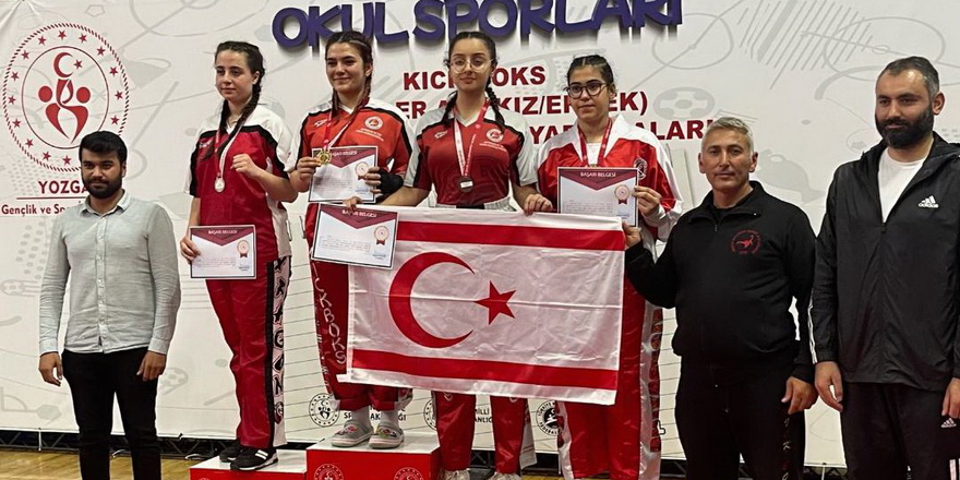 Sporcularımız Türkiye’de kürsüde