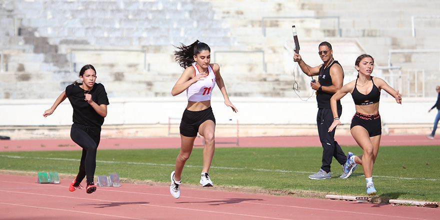 Atletizmde Türkiye Salon Seçme Yarışı yapılıyor