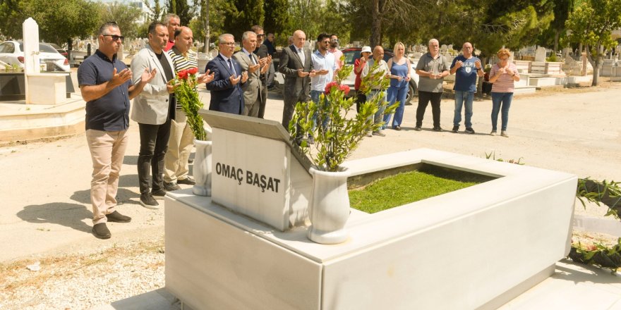 Omaç Başat kabri başında anıldı