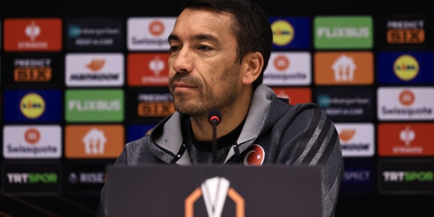 Beşiktaş'ta Giovanni van Bronckhorst dönemi sona erdi