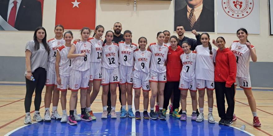 U14 Karması farklı galip: 43-19