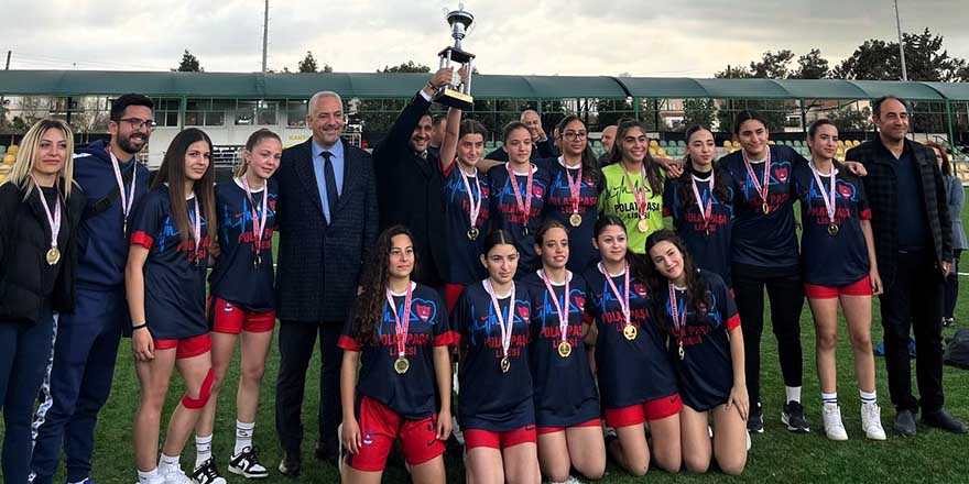 Lise futbolda NKL ve Polatpaşa şampiyon