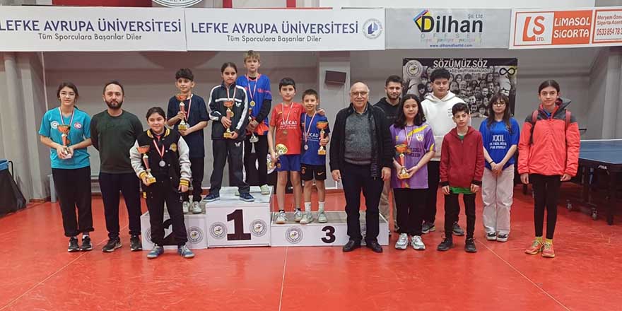 Masa tenisinde U13 Ferdi Klasman Turnuvası düzenlendi