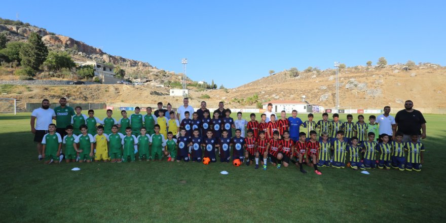 11 Meşale Festivali’nde miniklerin futbol şöleni