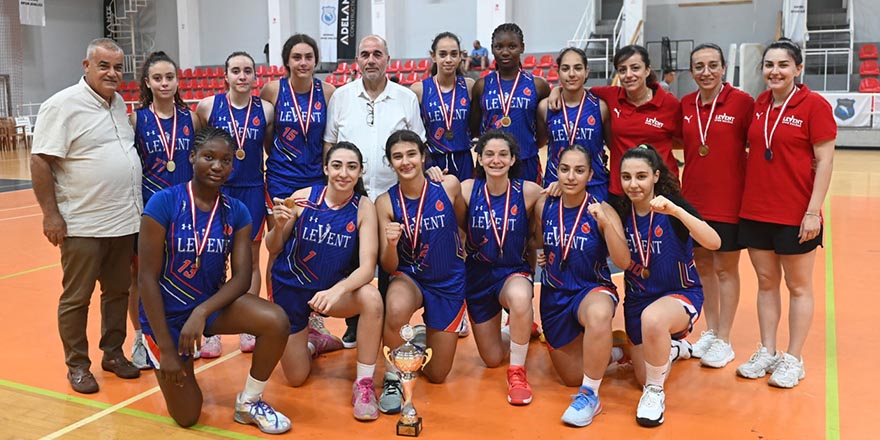 U18’de zirve Levent’in