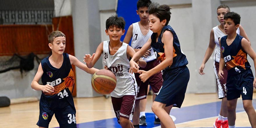 U12 Easy League finalinde ilk maç YDÜ’nün