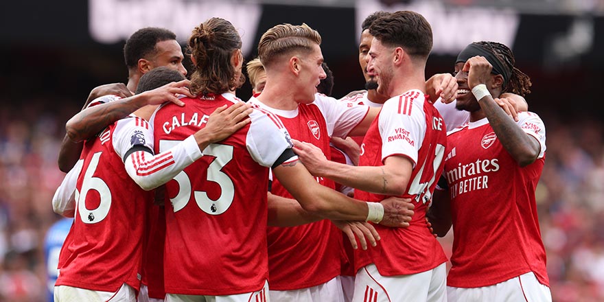 Arsenal, Premier Lig'in zirvesine yerleşti